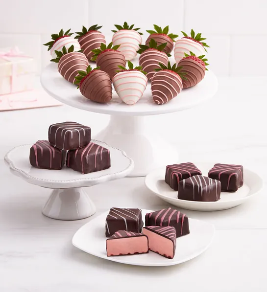 mothers day gift ideas Strawberry Cheesecake Bites™ with Mothers Day Berries