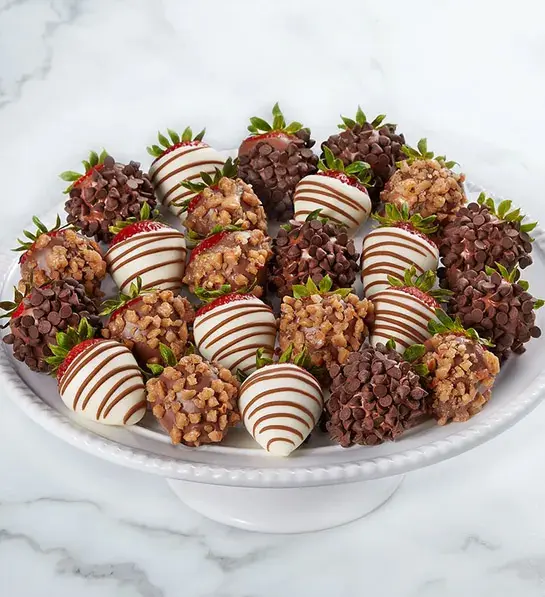 Father's Day gift ideas with gourmet dipped strawberries