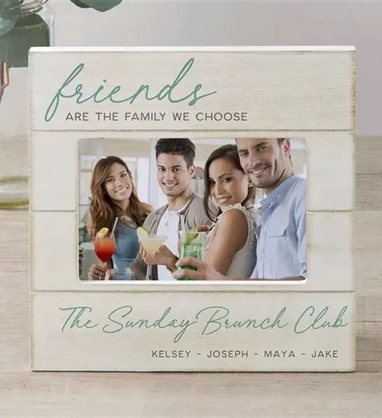 best friend birthday gifts Friends Are The Family We Choose Personalized Shiplap Frame