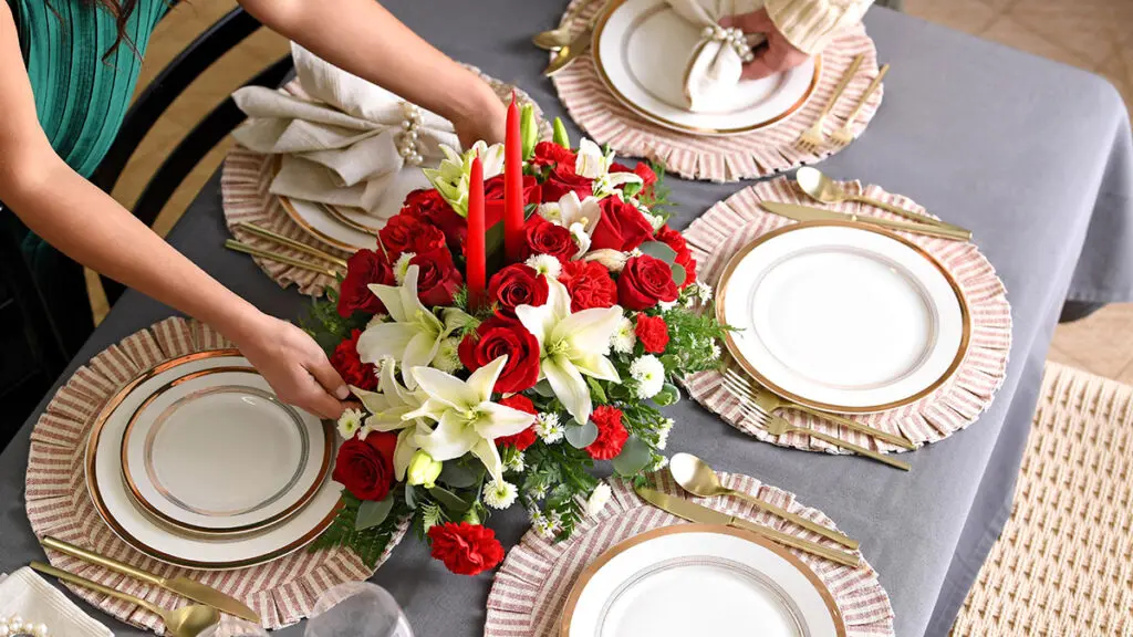 Christmas table design ideas hero