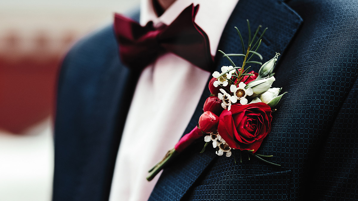 Groom's boutonniere on the jacket