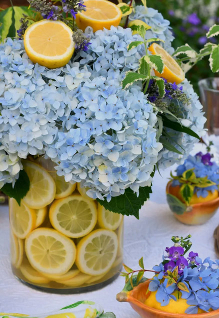 garden party ideas lemon vase arrangement